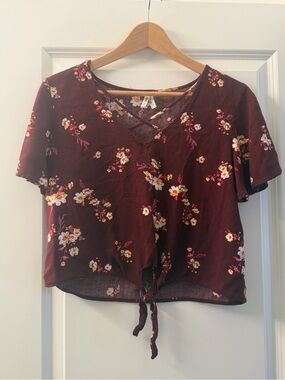 Mudd Wine Floral Tie-Front Crop Top